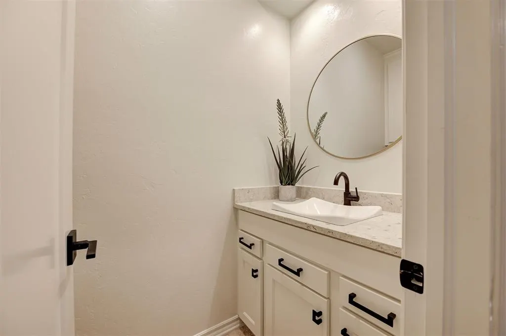 Photo 12 — 6204 Waterford Boulevard 23, Oklahoma City, OK 73118