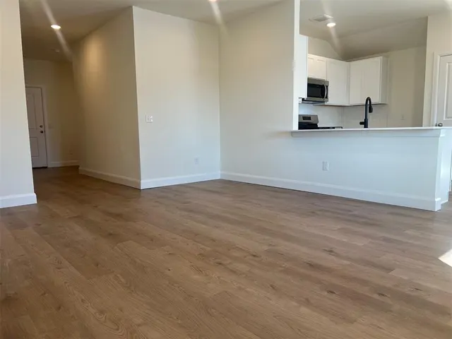 Photo 4 — 921 Hazy Brook Circle, Chickasha, OK 73018