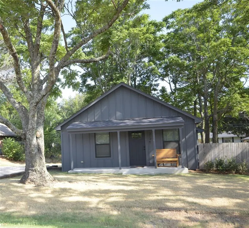 Front exterior — 313 SE 2nd Street, Blanchard, OK 73010