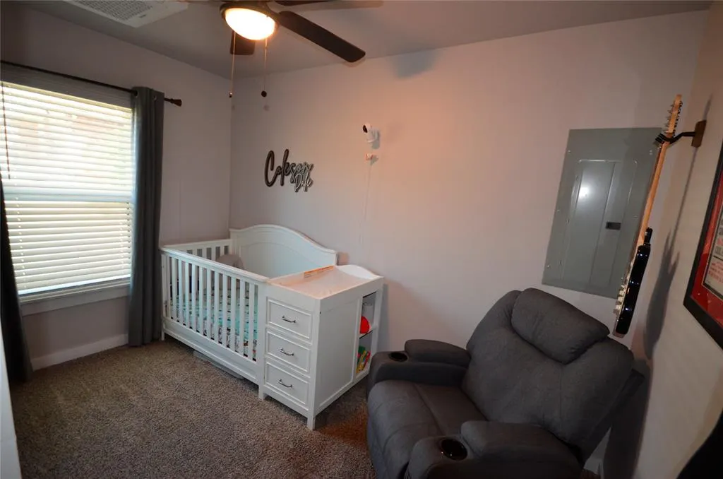 Photo 11 — 313 SE 2nd Street, Blanchard, OK 73010