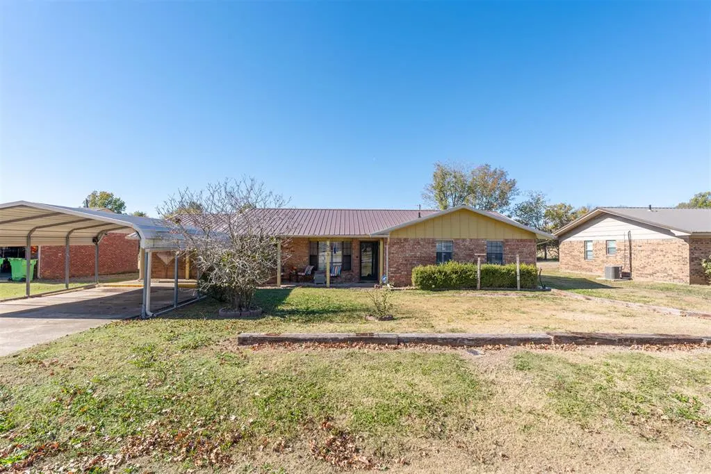 Front exterior — 503 S 9th Street, Okemah, OK 74859