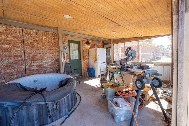 Photo 4 — 503 S 9th Street, Okemah, OK 74859
