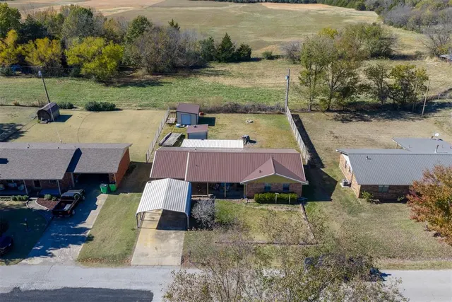 Photo 7 — 503 S 9th Street, Okemah, OK 74859