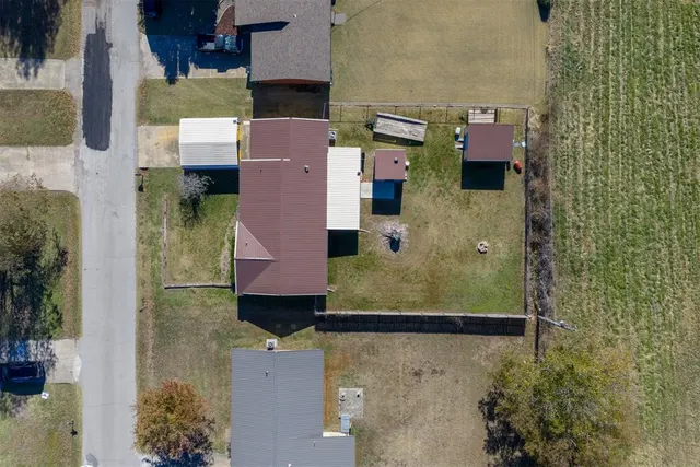 Photo 8 — 503 S 9th Street, Okemah, OK 74859