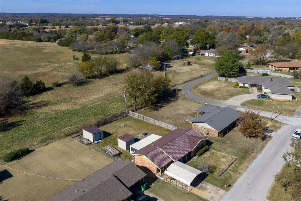 Photo 12 — 503 S 9th Street, Okemah, OK 74859