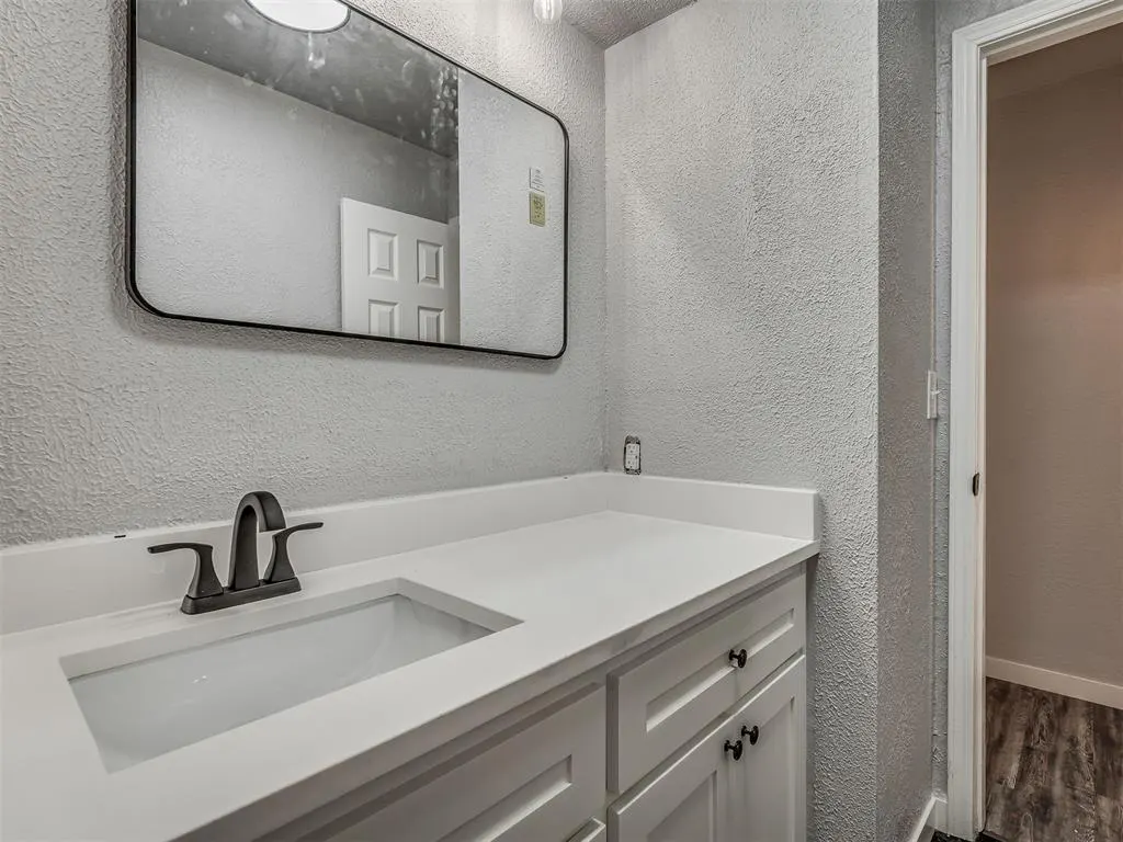 Photo 38 — 1406 E Bradley Street, Shawnee, OK 74804