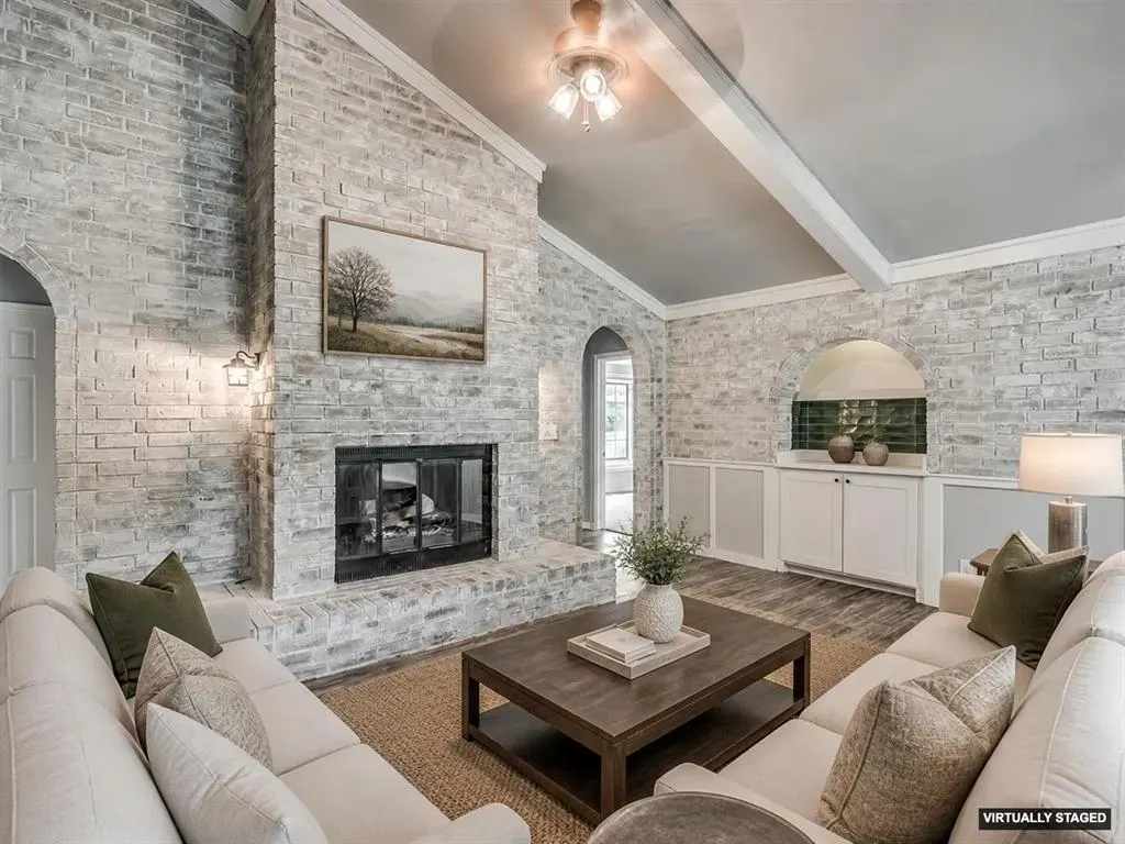 Photo 2 — 1406 E Bradley Street, Shawnee, OK 74804