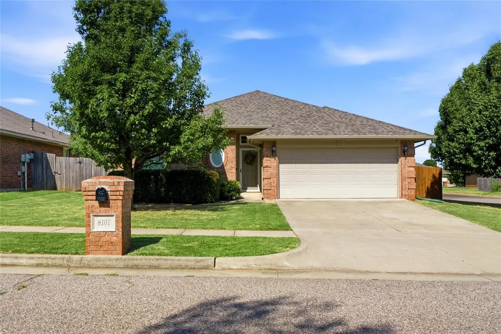 Photo 2 — 8101 Prairie Ridge Road, Oklahoma City, OK 73135