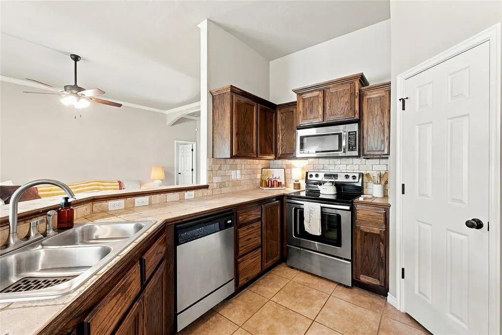 Photo 12 — 8101 Prairie Ridge Road, Oklahoma City, OK 73135
