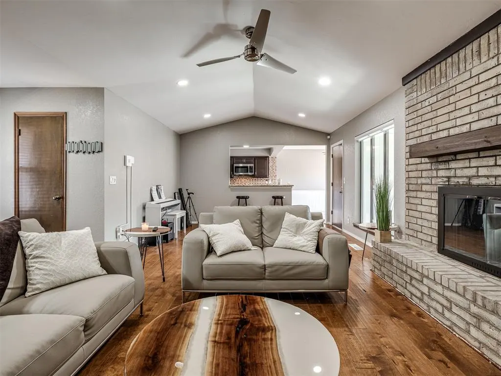Photo 8 — 10113 Albert Lane, Yukon, OK 73099