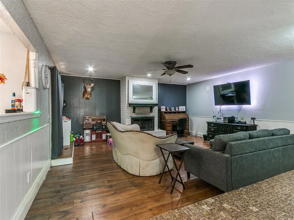 Photo 5 — 11064 Folkstone Drive, Yukon, OK 73099