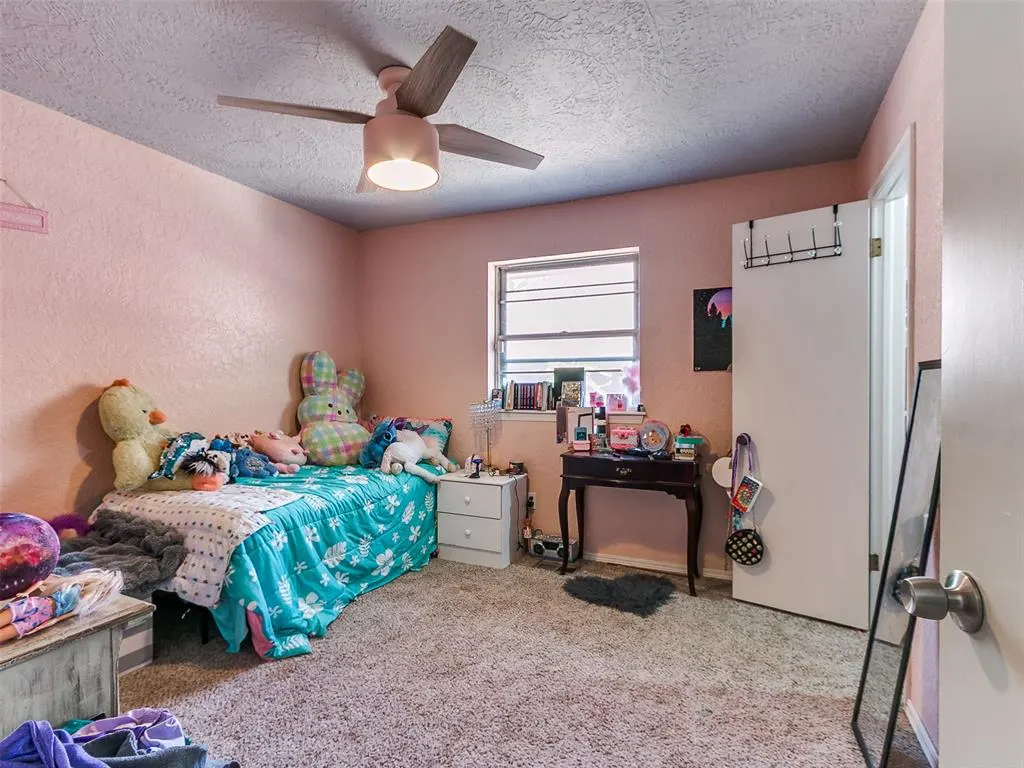Photo 15 — 11064 Folkstone Drive, Yukon, OK 73099