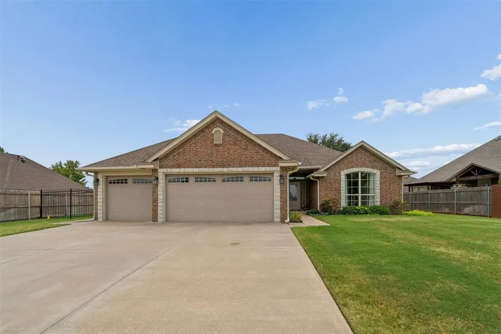 Photo 3 — 1507 O'Susanna, Shawnee, OK 74804