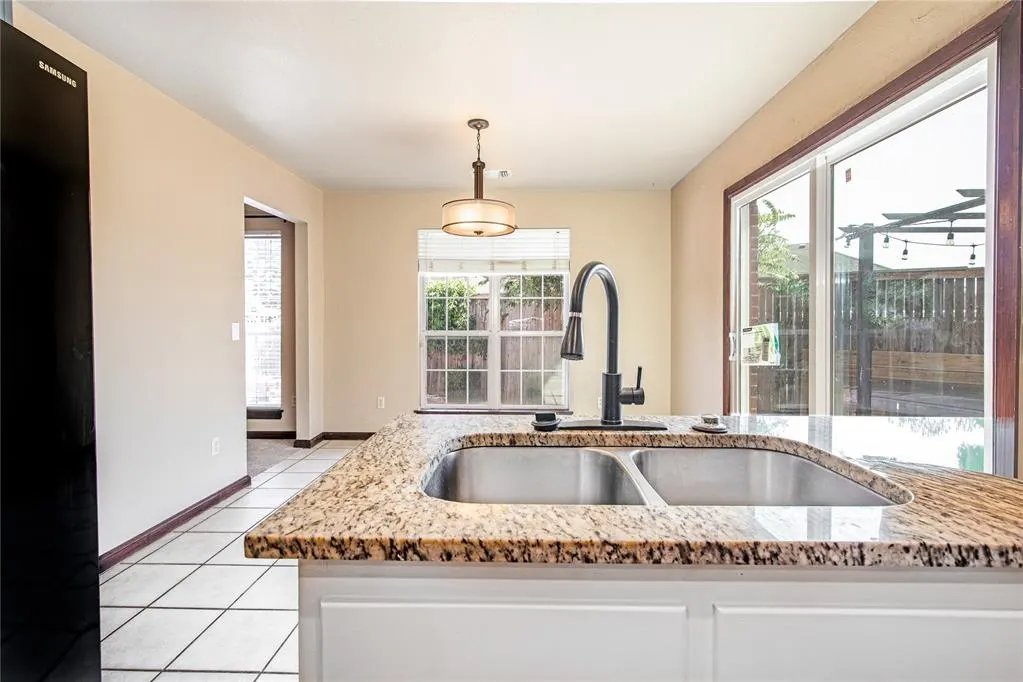 Photo 14 — 15604 Hyde Parke Drive, Edmond, OK 73013