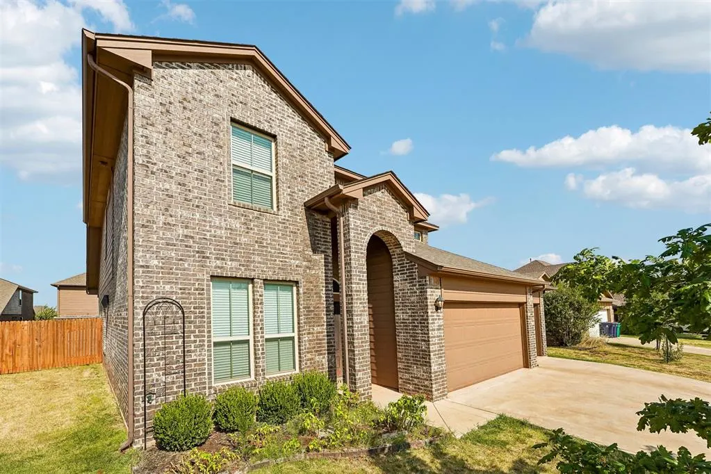 Photo 3 — 14721 Rambling Creek Circle, Oklahoma City, OK 73142