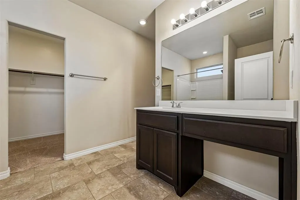 Photo 14 — 14721 Rambling Creek Circle, Oklahoma City, OK 73142