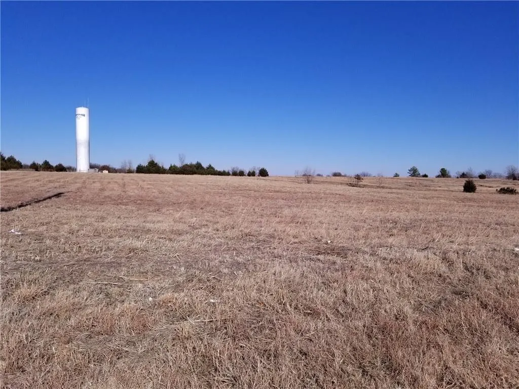 Front exterior — SE 29th Street, Harrah, OK 73045