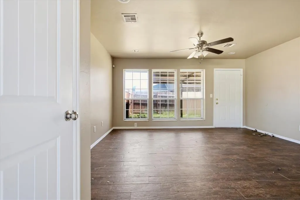 Photo 3 — 1500 Autumn Drive, Oklahoma City, OK 73160