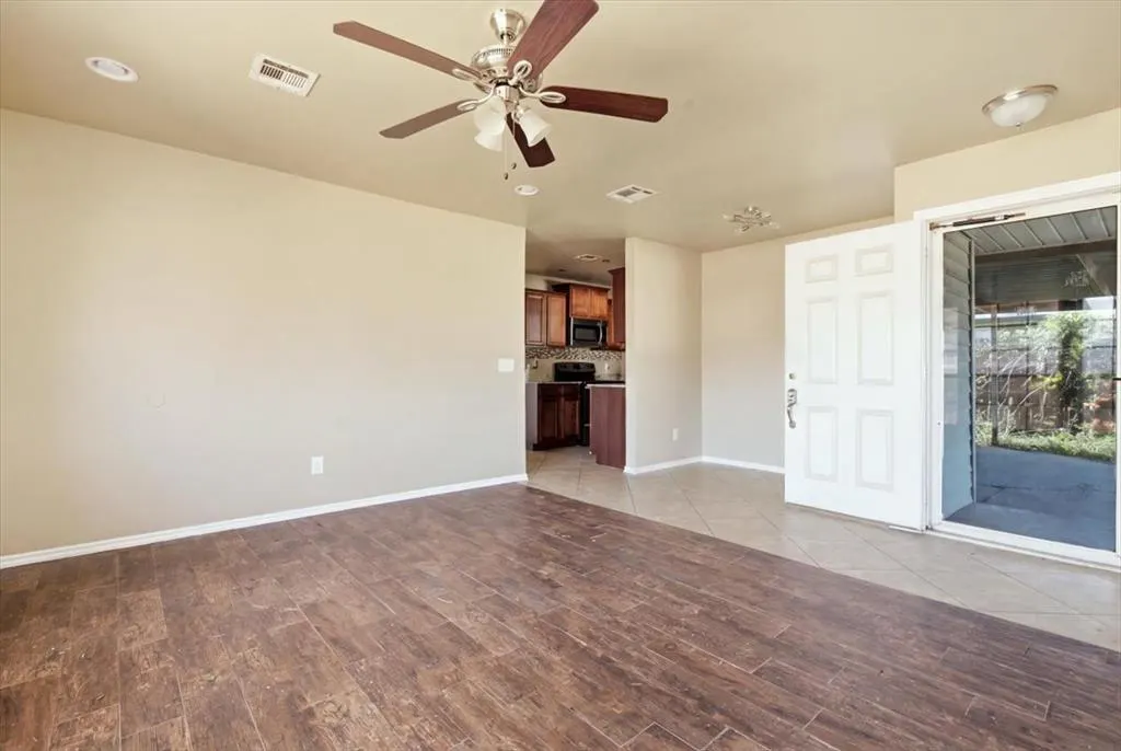 Photo 4 — 1500 Autumn Drive, Oklahoma City, OK 73160