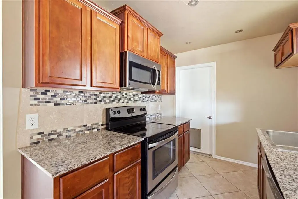 Photo 7 — 1500 Autumn Drive, Oklahoma City, OK 73160