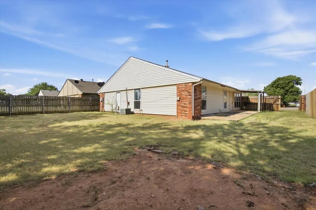 Photo 16 — 1500 Autumn Drive, Oklahoma City, OK 73160