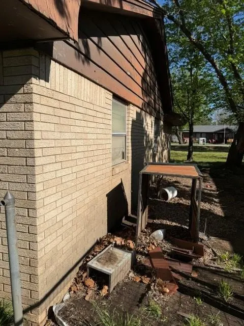 Photo 13 — 405 E Main Street, Maud, OK 74854