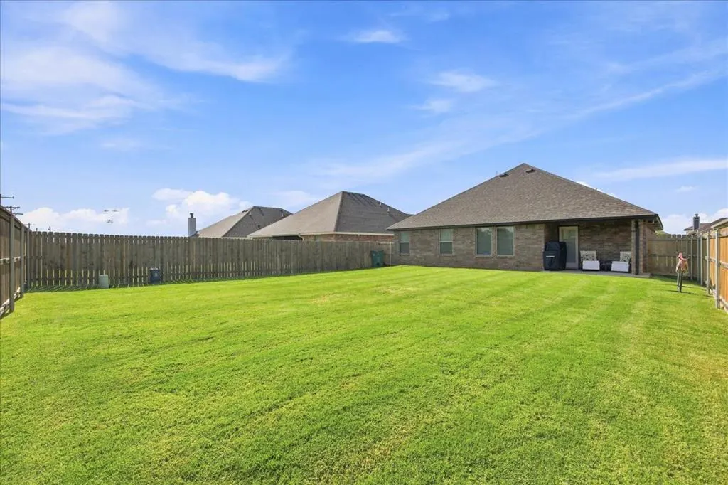 Photo 23 — 12309 SW 30th Street, Yukon, OK 73099