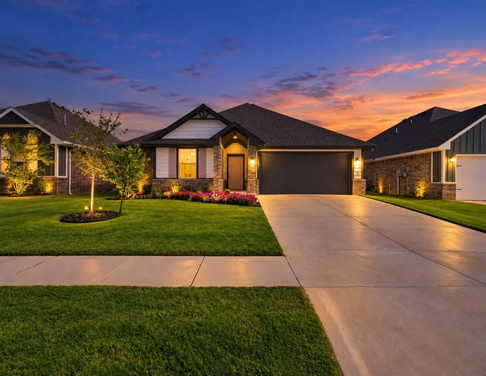 Front exterior — 12309 SW 30th Street, Yukon, OK 73099