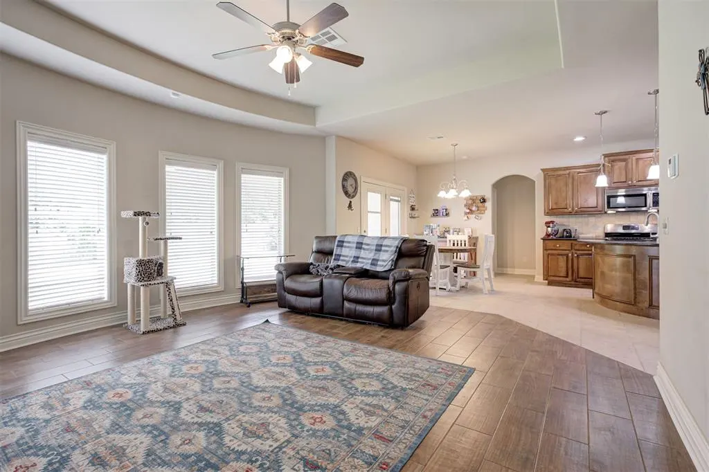 Photo 8 — 16300 W Petaluma Place, Edmond, OK 73013