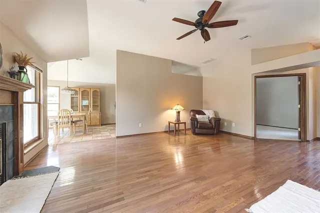 Photo 4 — 4100 Drawbridge Lane, Norman, OK 73072