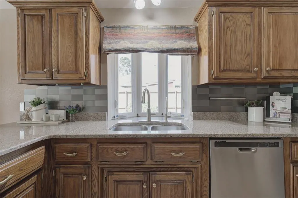 Photo 13 — 4100 Drawbridge Lane, Norman, OK 73072