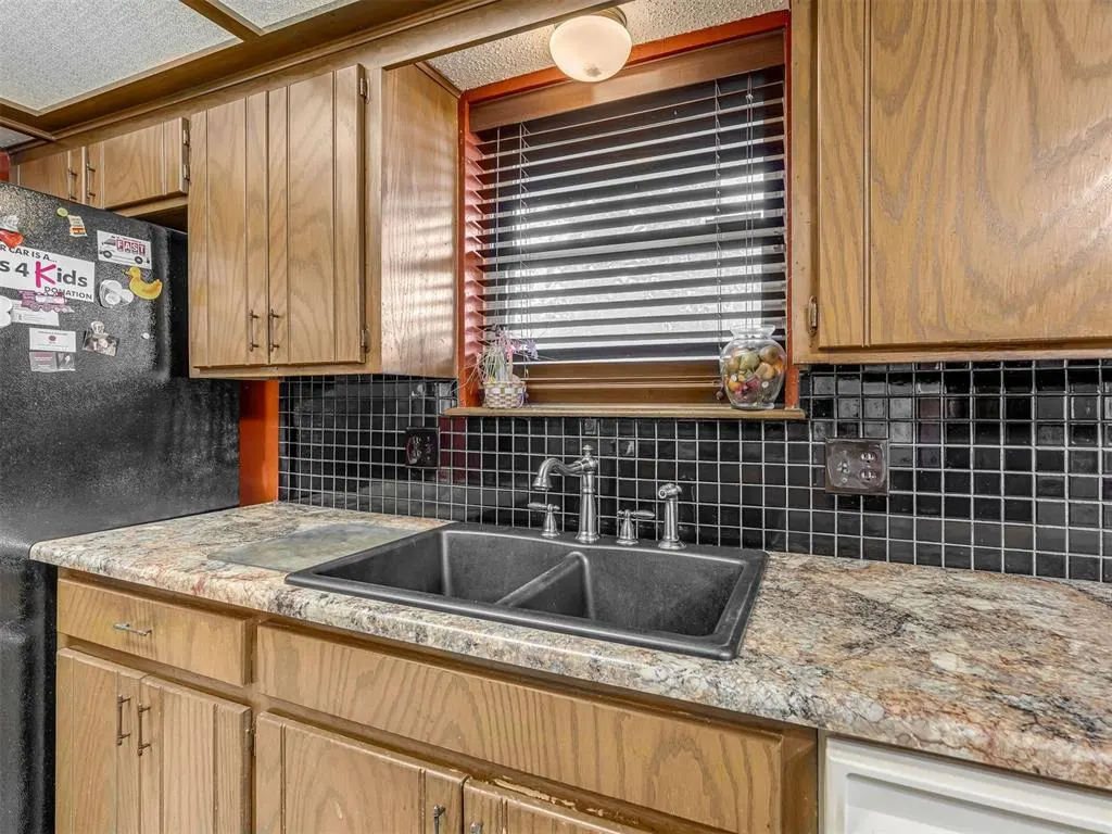 Photo 14 — 1525 SW 93rd Road, Oklahoma City, OK 73159