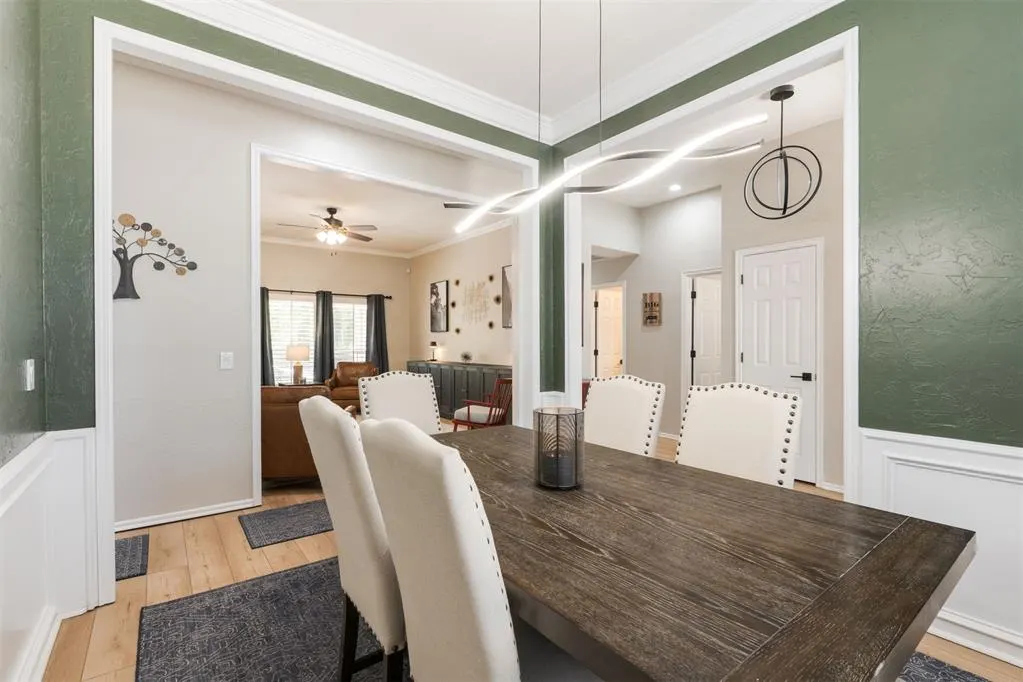 Photo 3 — 817 Fox Hill Drive, Edmond, OK 73034