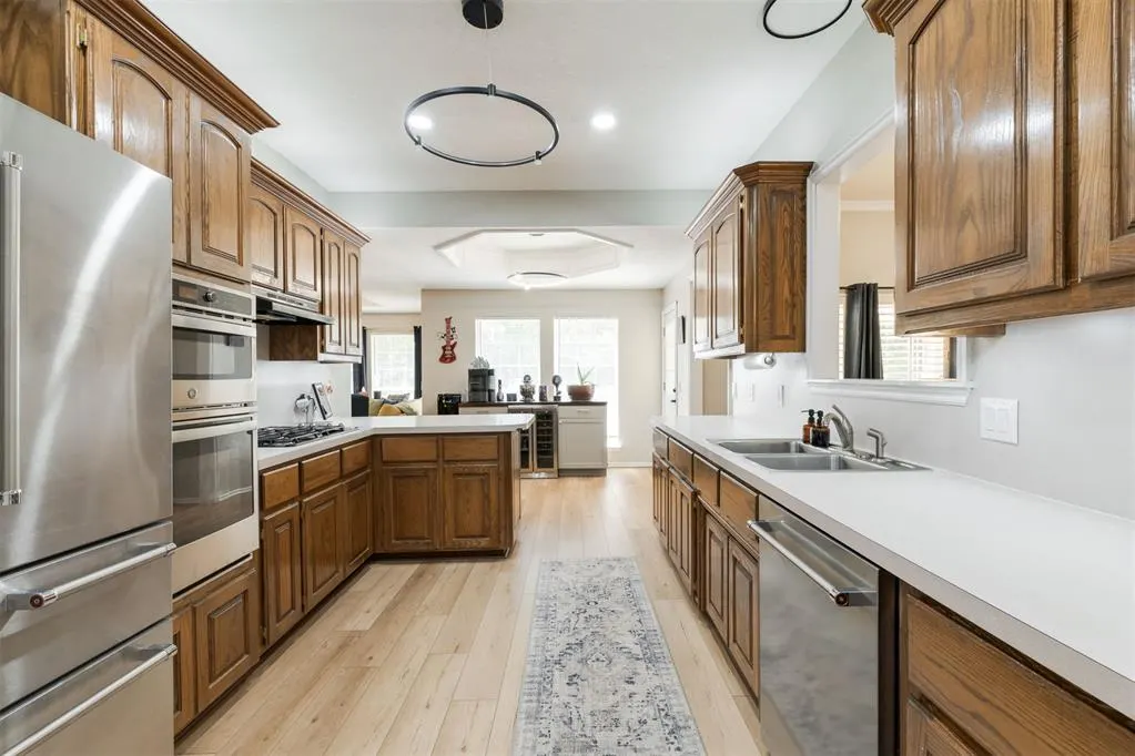Photo 8 — 817 Fox Hill Drive, Edmond, OK 73034