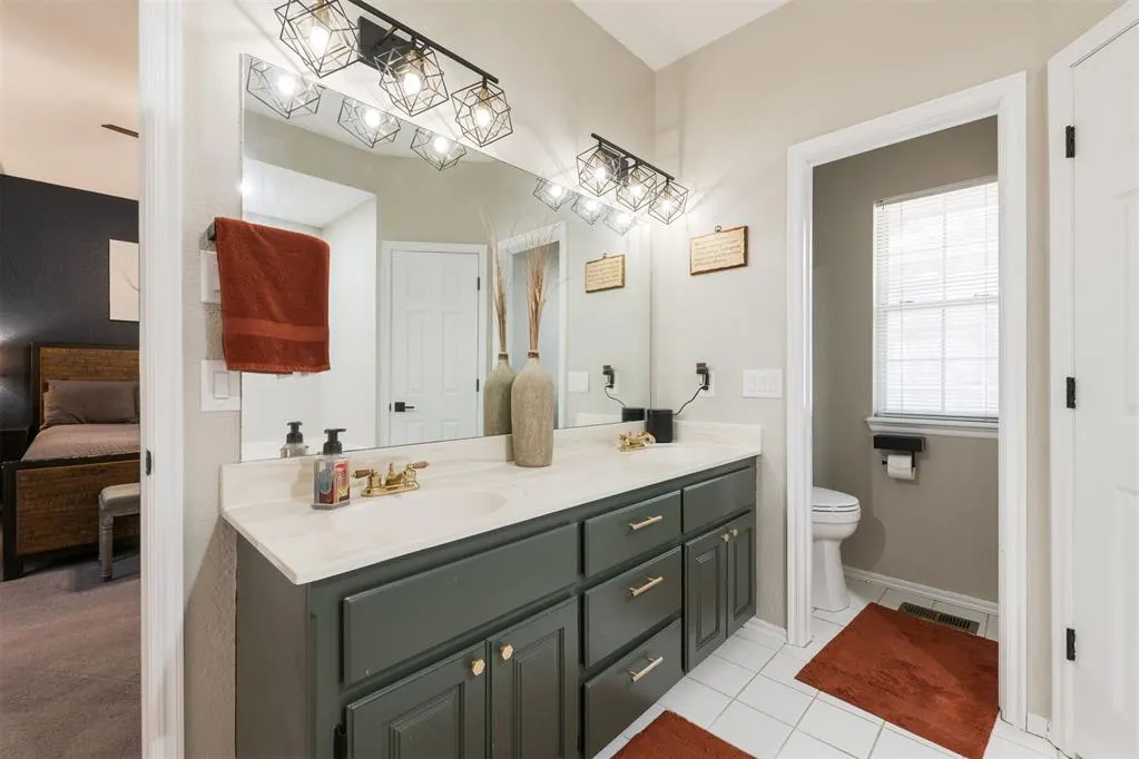 Photo 12 — 817 Fox Hill Drive, Edmond, OK 73034