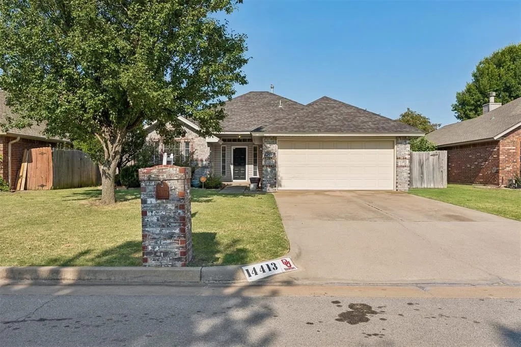 Photo 2 — 14413 S Harvey Avenue, Oklahoma City, OK 73170