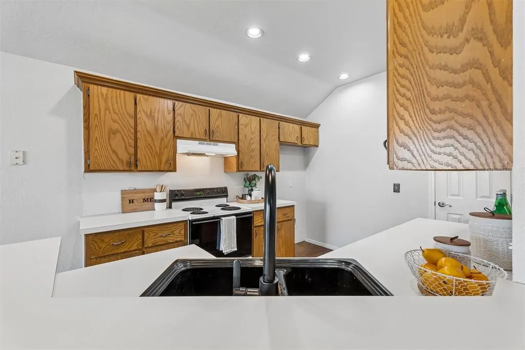 Photo 11 — 14413 S Harvey Avenue, Oklahoma City, OK 73170