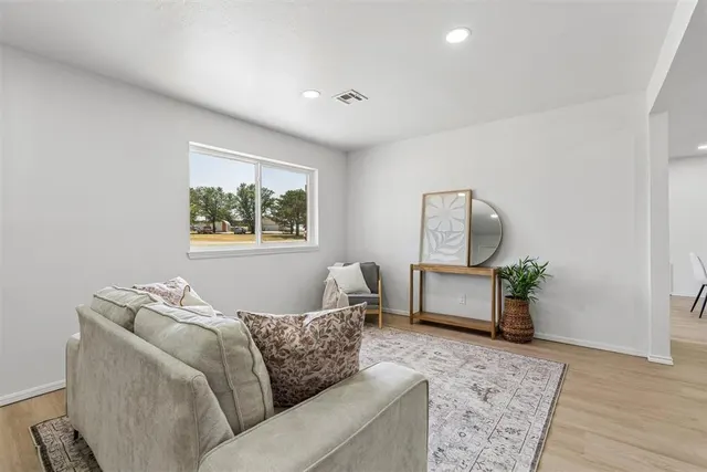 Photo 8 — 2024 E Robberts Avenue, Kingfisher, OK 73750