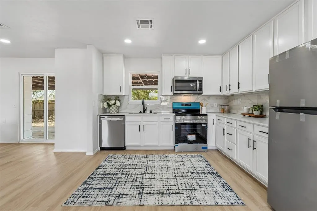 Photo 13 — 2024 E Robberts Avenue, Kingfisher, OK 73750