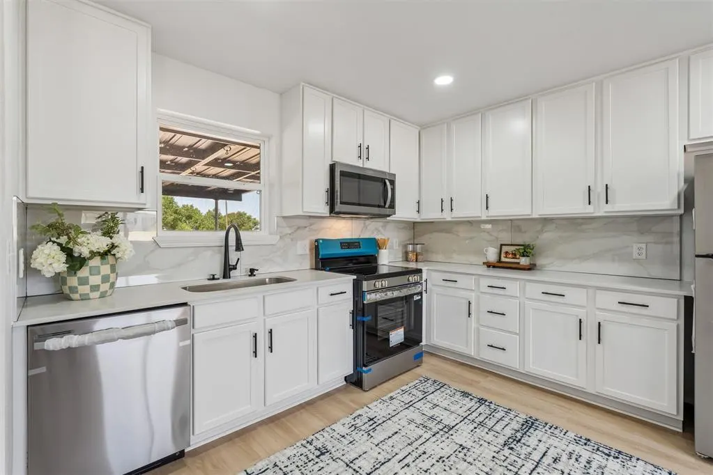 Photo 15 — 2024 E Robberts Avenue, Kingfisher, OK 73750