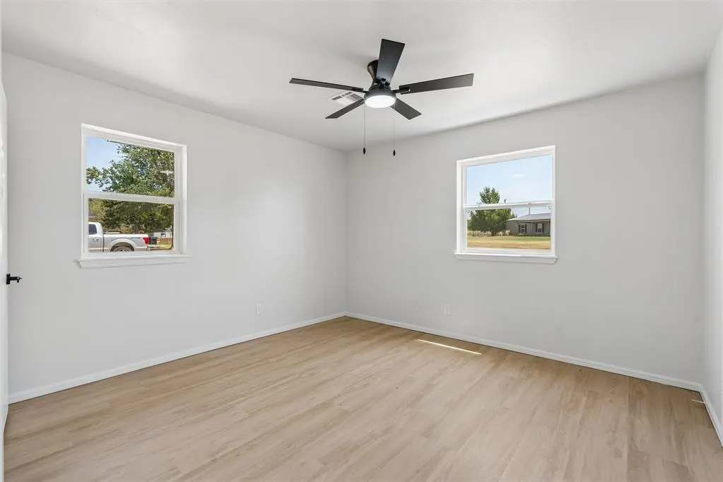 Photo 31 — 2024 E Robberts Avenue, Kingfisher, OK 73750