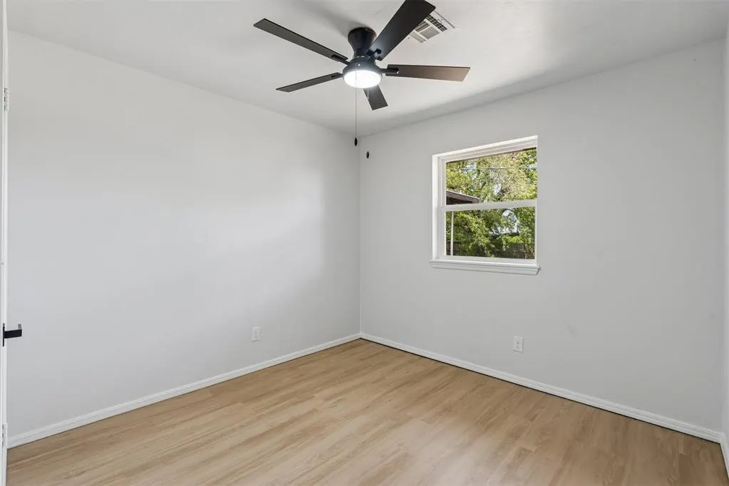 Photo 37 — 2024 E Robberts Avenue, Kingfisher, OK 73750