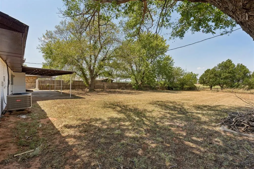Photo 44 — 2024 E Robberts Avenue, Kingfisher, OK 73750
