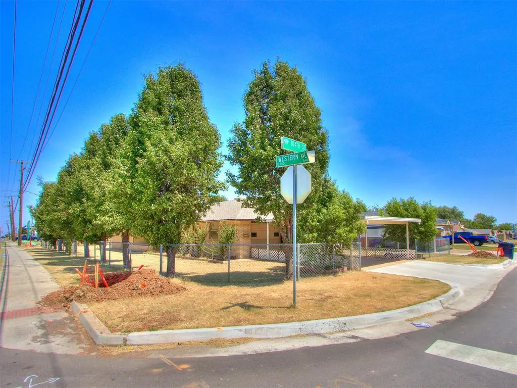 Photo 5 — 10500 N Western Avenue, Oklahoma City, OK 73114