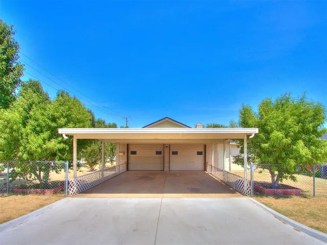 Photo 6 — 10500 N Western Avenue, Oklahoma City, OK 73114