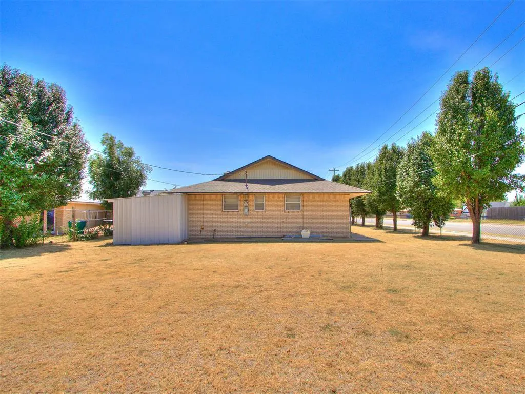 Photo 16 — 10500 N Western Avenue, Oklahoma City, OK 73114