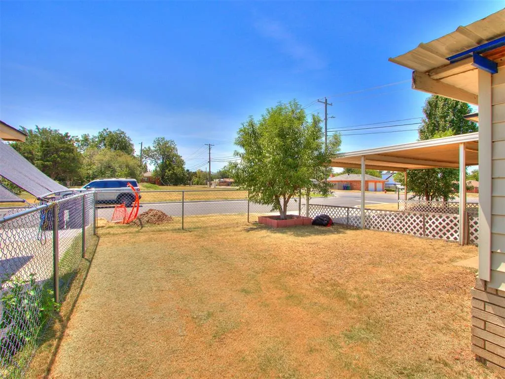 Photo 19 — 10500 N Western Avenue, Oklahoma City, OK 73114