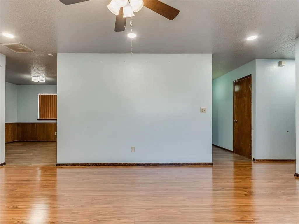 Photo 23 — 10500 N Western Avenue, Oklahoma City, OK 73114