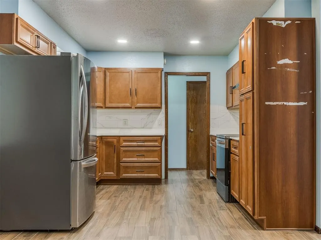 Photo 41 — 10500 N Western Avenue, Oklahoma City, OK 73114