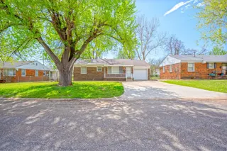 Sold home at 548 E Grumman Drive